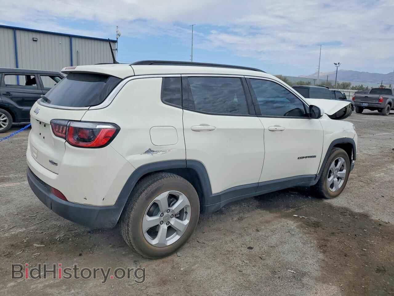 2018 JEEP COMPASS - VIN: 3C4NJCBB2JT489511 - Photo 3