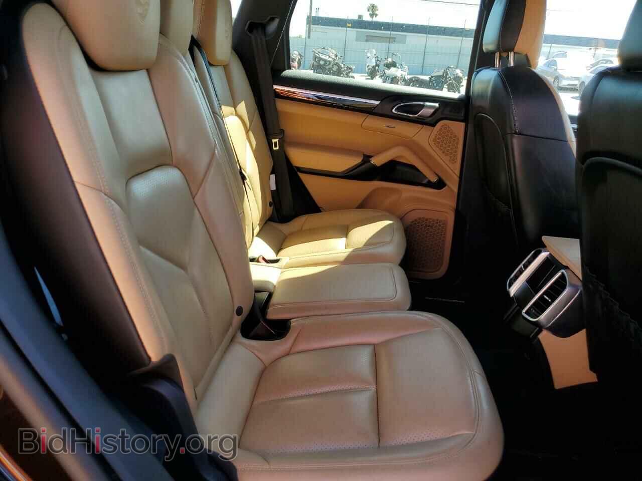 2018 PORSCHE CAYENNE - VIN: WP1AA2A28JKA01026 - Фото 10