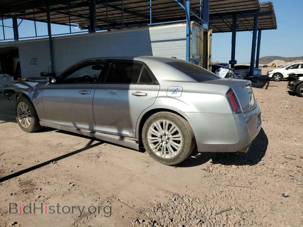 2013 CHRYSLER 300 - VIN: 2C3CCABG3DH587966 - Фото 2