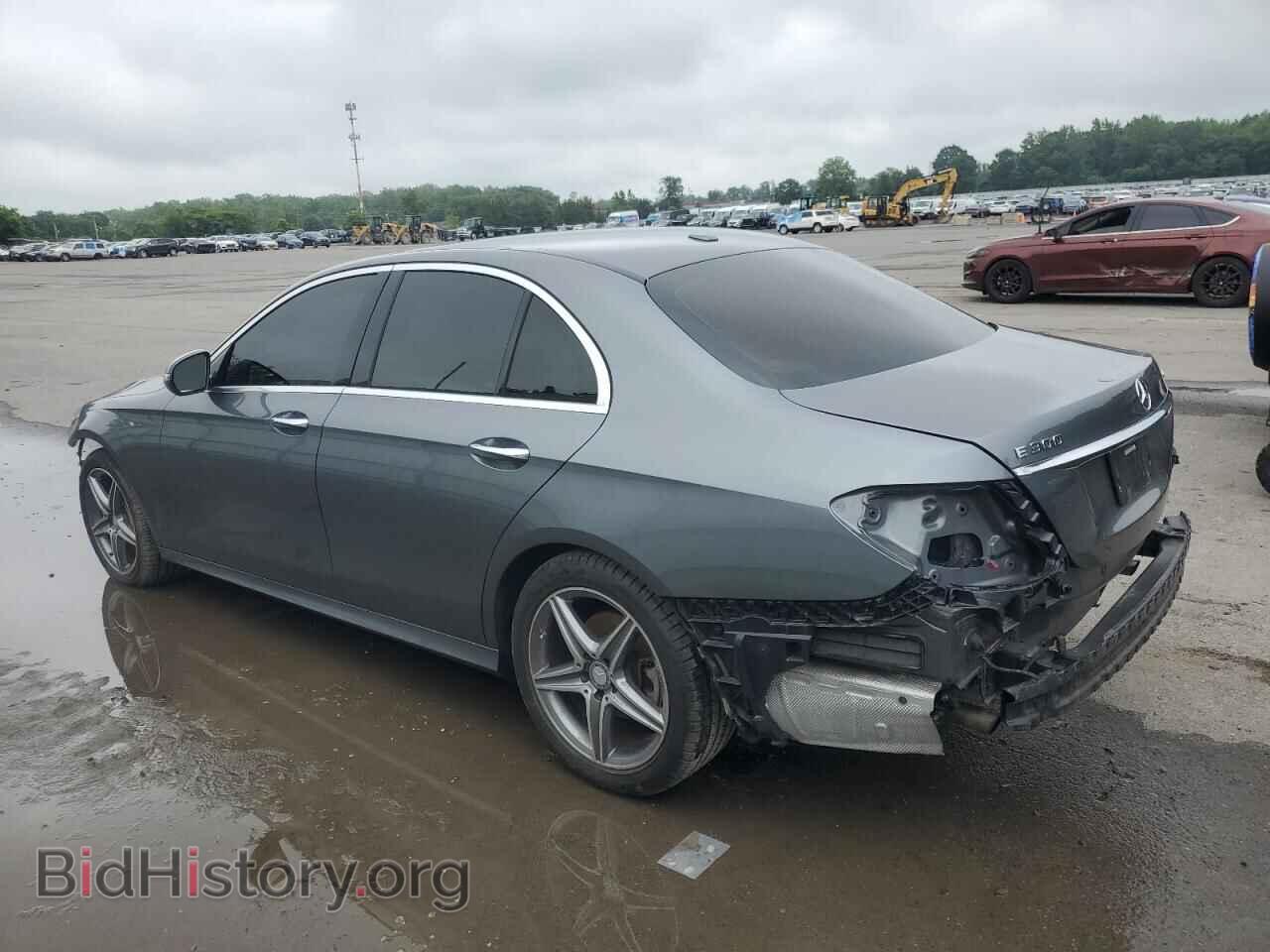 2017 MERCEDES-BENZ E-CLASS - VIN: WDDZF4KB1HA018921 - Фото 2