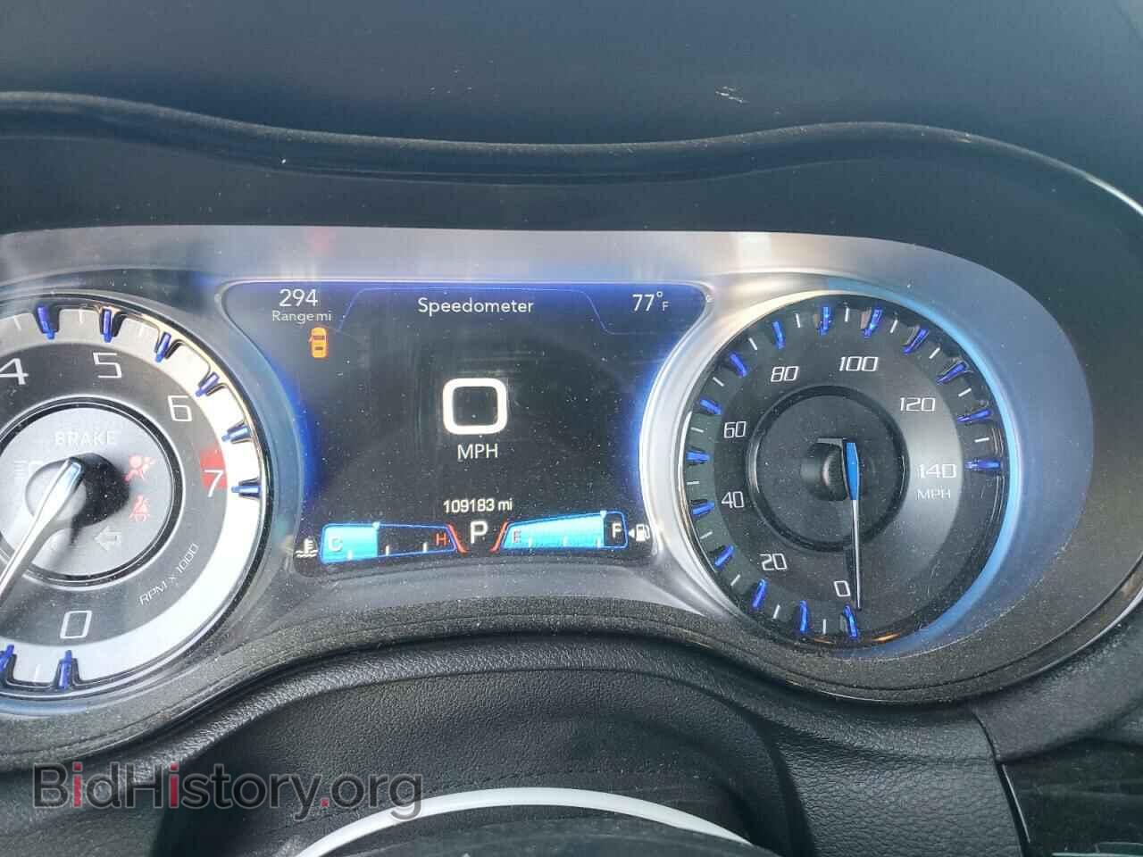 2017 CHRYSLER 300 - VIN: 2C3CCAGG6HH648516 - Фото 9