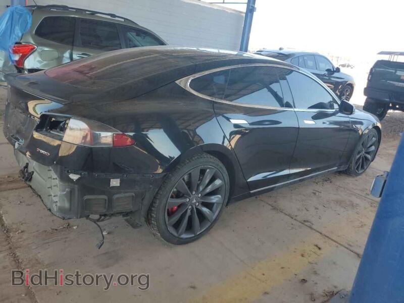 2016 Tesla MODEL S (VIN 5YJSA1E45GF142105) — фото 3 из 12