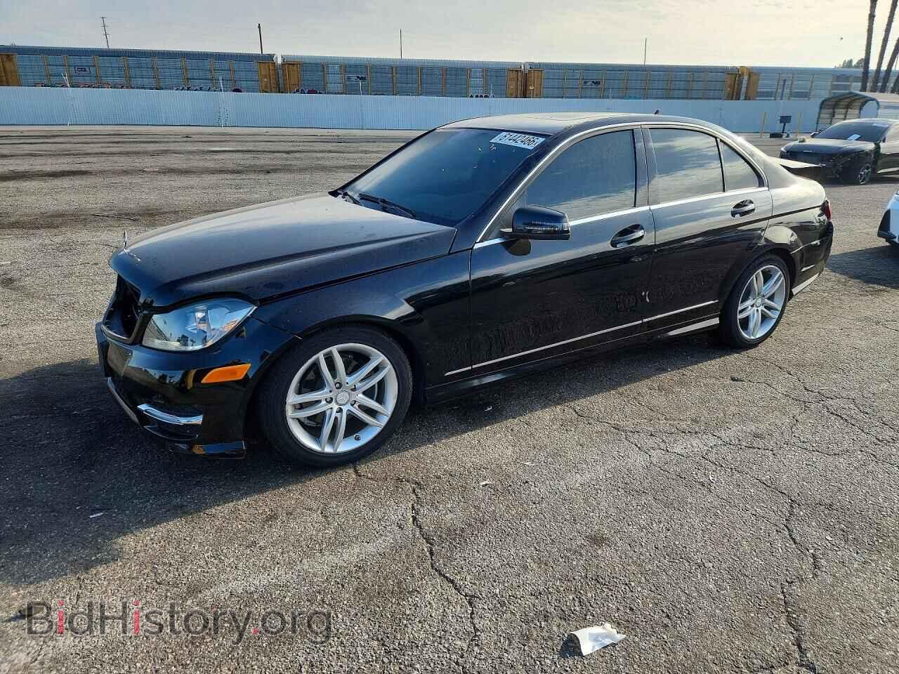 Photo WDDGF8BB0CR204331 - MERCEDES-BENZ C-CLASS 2012