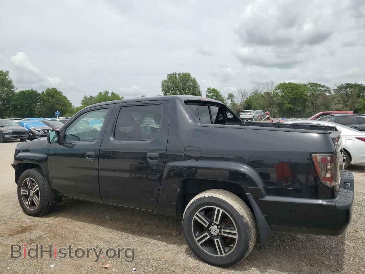 2013 HONDA RIDGELINE - VIN: 5FPYK1F77DB016380 - Фото 2