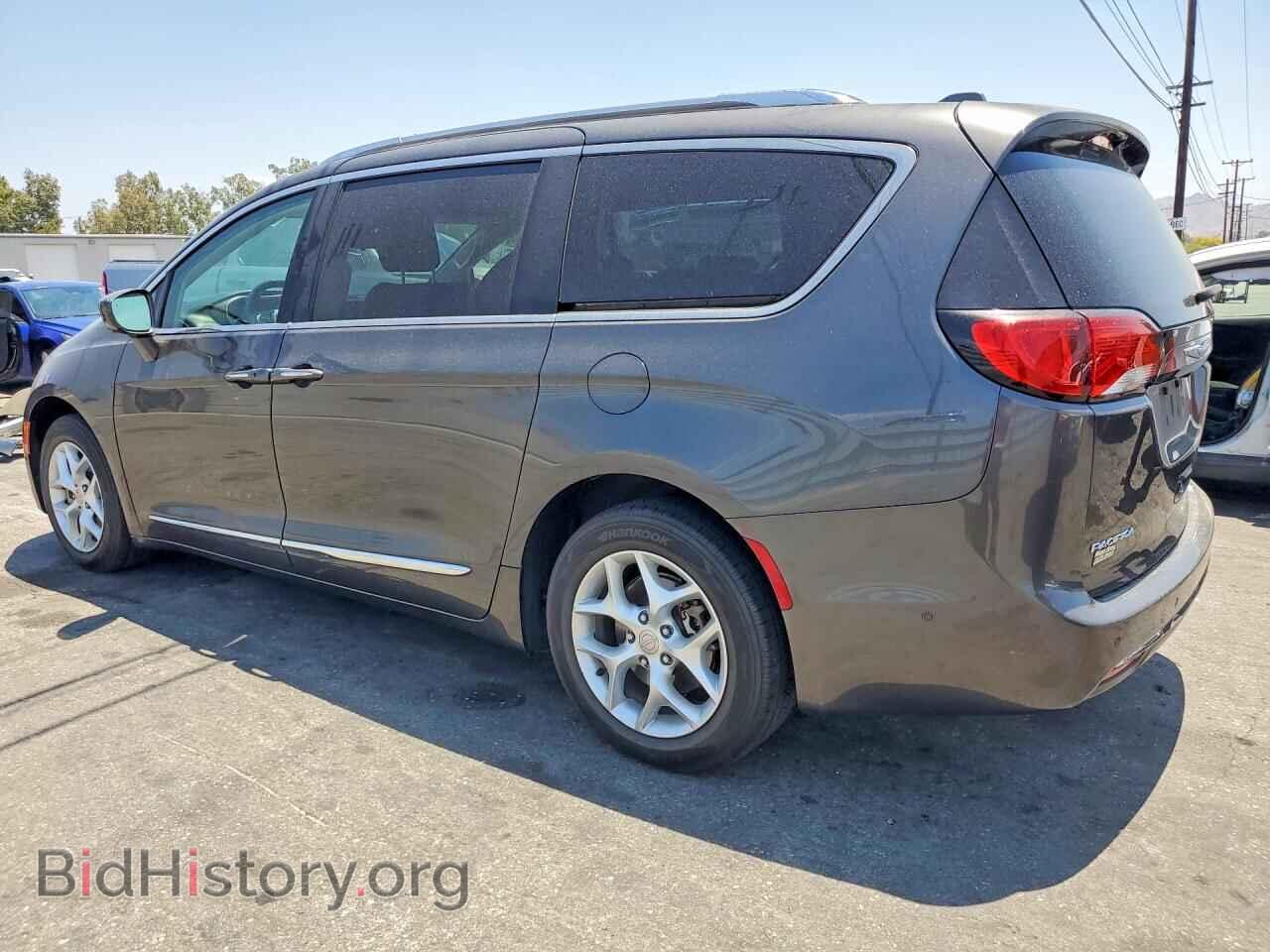 2018 CHRYSLER PACIFICA - VIN: 2C4RC1BG8JR112356 - Photo 2