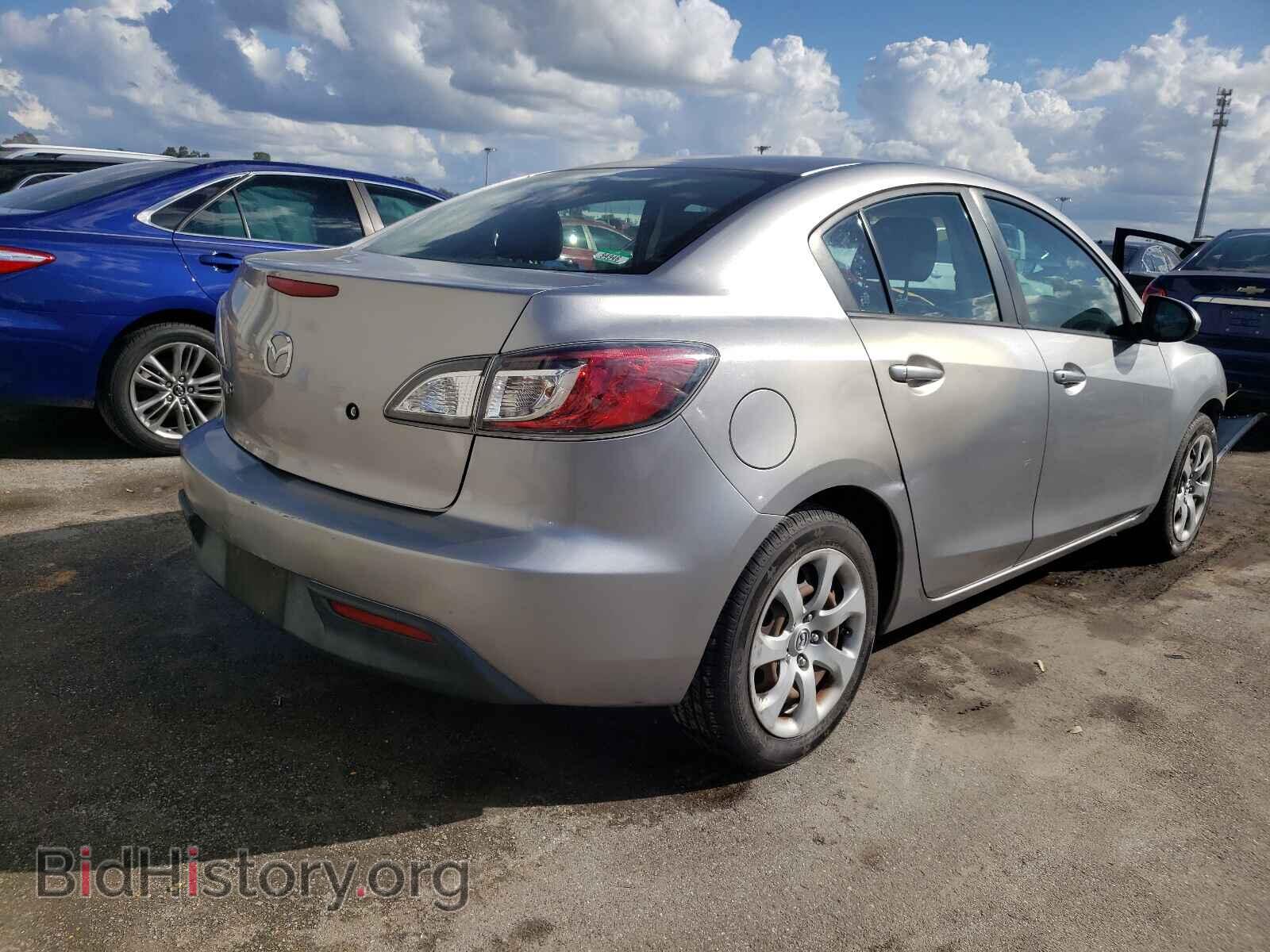 2011 MAZDA 3 - VIN: JM1BL1UG5B1373898 - Фото 4