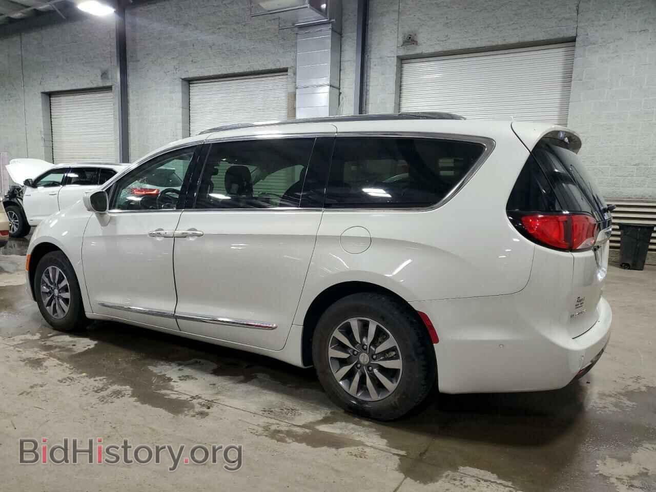 2019 CHRYSLER PACIFICA - VIN: 2C4RC1EGXKR604996 - Фото 2