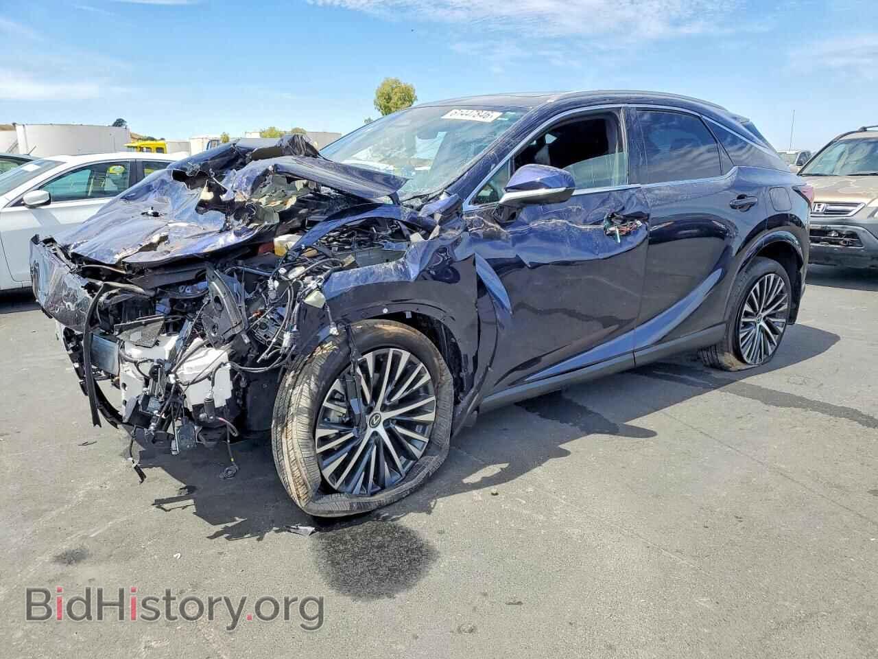 Фотография 2T2BBMCA5SC074050 - LEXUS UNKNOWN 2025