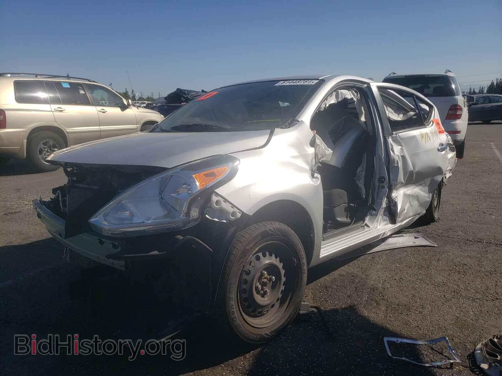 2019 NISSAN VERSA - VIN: 3N1CN7AP3KL866450 - Photo 2