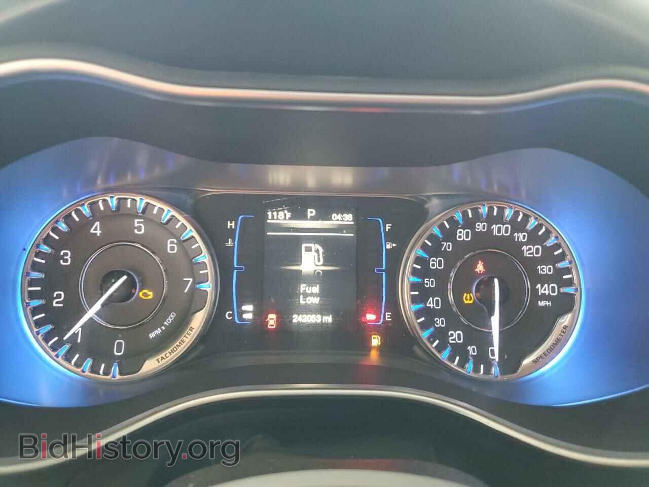 2015 CHRYSLER 200 - VIN: 1C3CCCAB2FN608169 - Фото 9