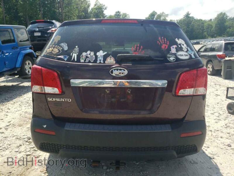 2011 Kia SORENTO (VIN 5XYKTCA17BG183001) — фото 6 из 13