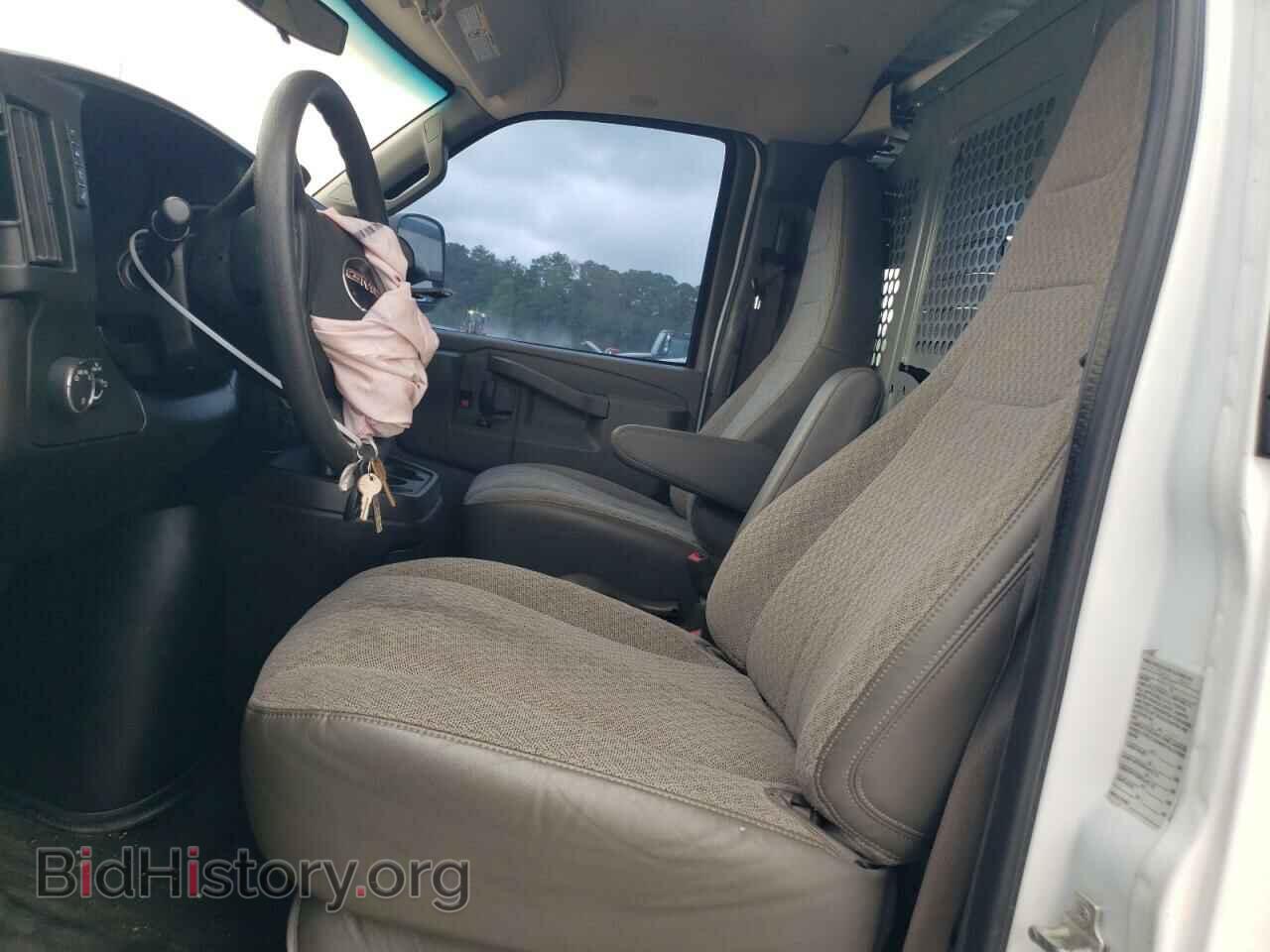 2017 GMC SAVANA - VIN: 1GTW7AFF6H1914427 - Фото 7