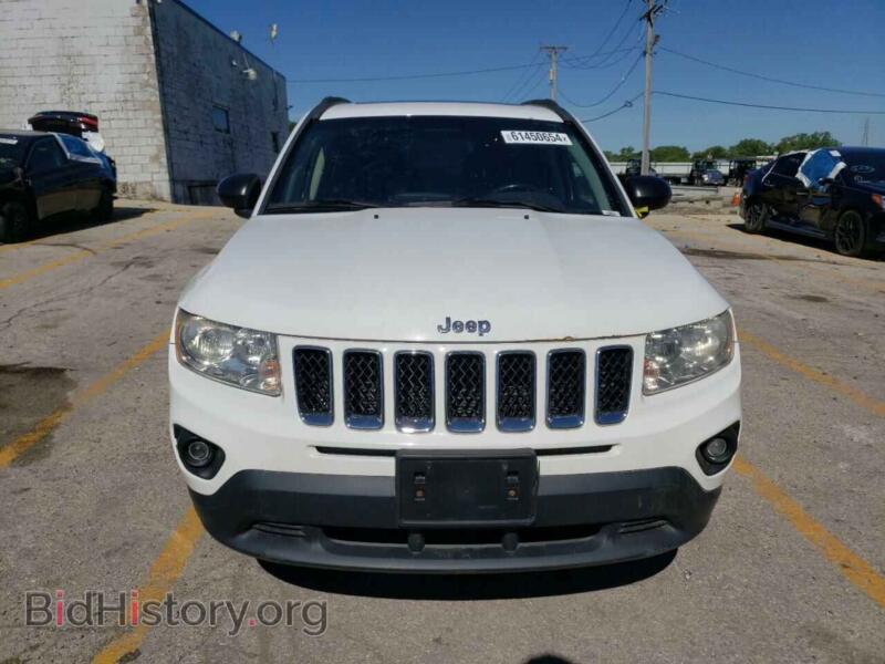 2011 Jeep COMPASS (VIN 1J4NF1FB8BD239398) — фото 5 из 13