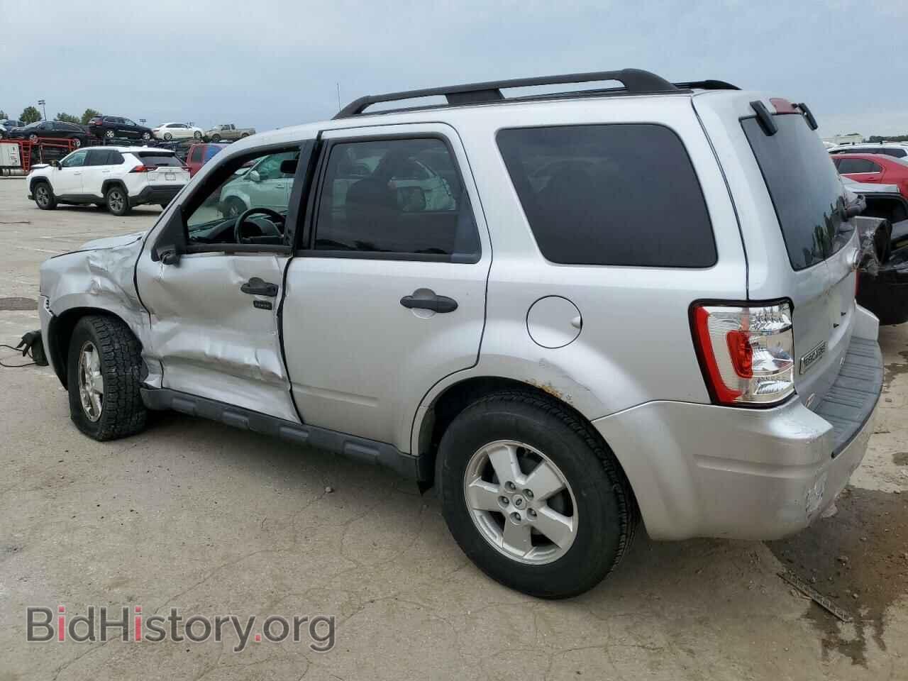 2011 FORD ESCAPE - VIN: 1FMCU9D73BKB01002 - Фото 2