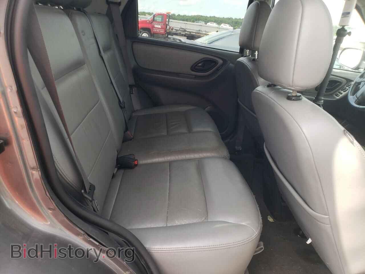 2006 FORD ESCAPE - VIN: 1FMCU95H16KB21861 - Фото 11