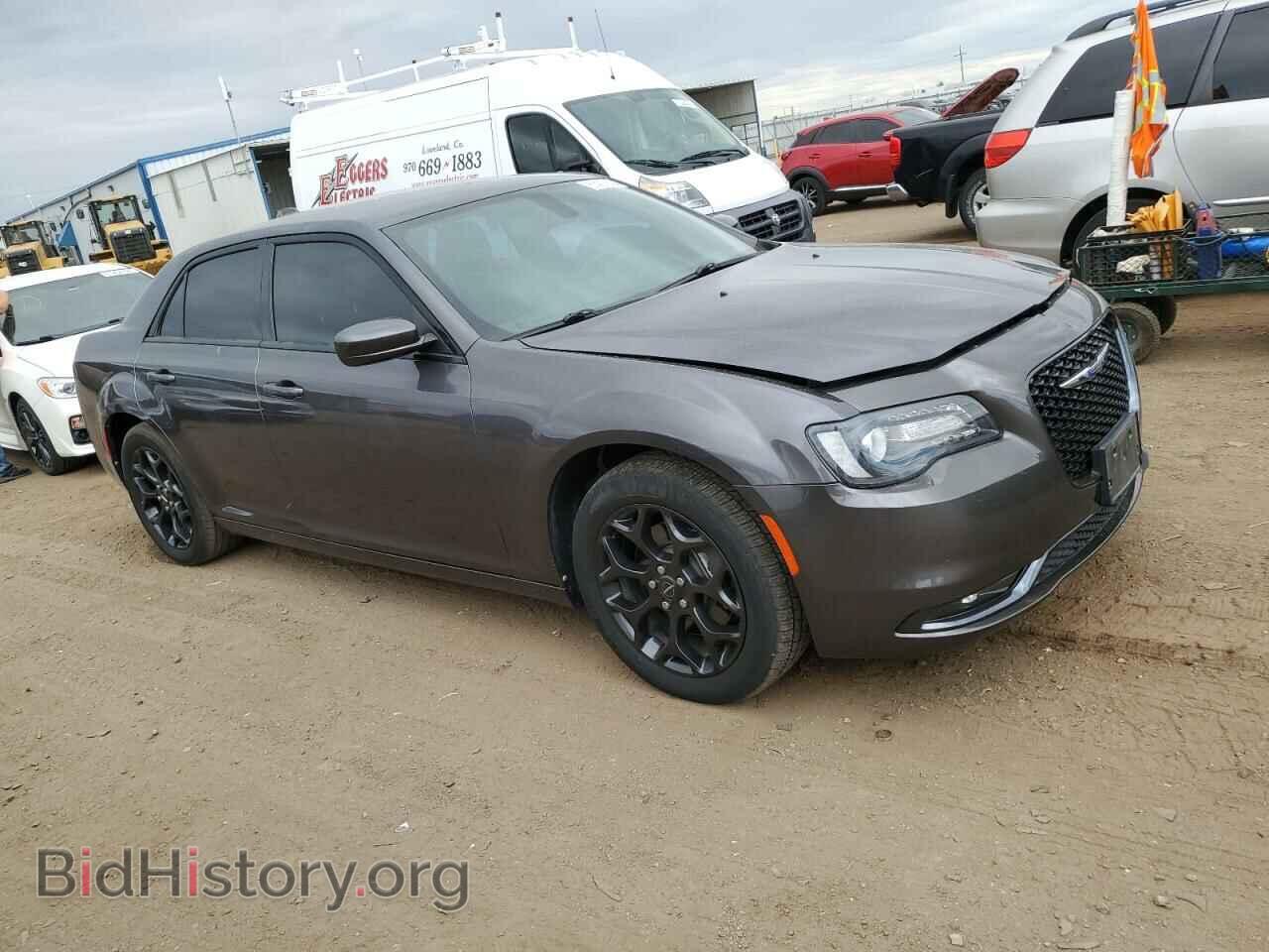 2019 CHRYSLER 300 - VIN: 2C3CCAGG3KH648934 - Фото 4
