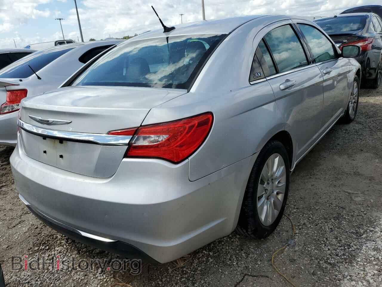 2012 CHRYSLER 200 - VIN: 1C3CCBAB9CN319067 - Фото 4