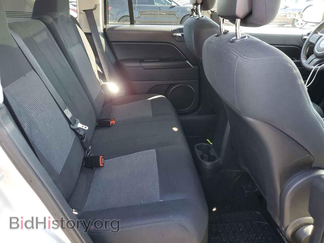 2011 JEEP COMPASS - VIN: 1J4NF1FB3BD201982 - Photo 6