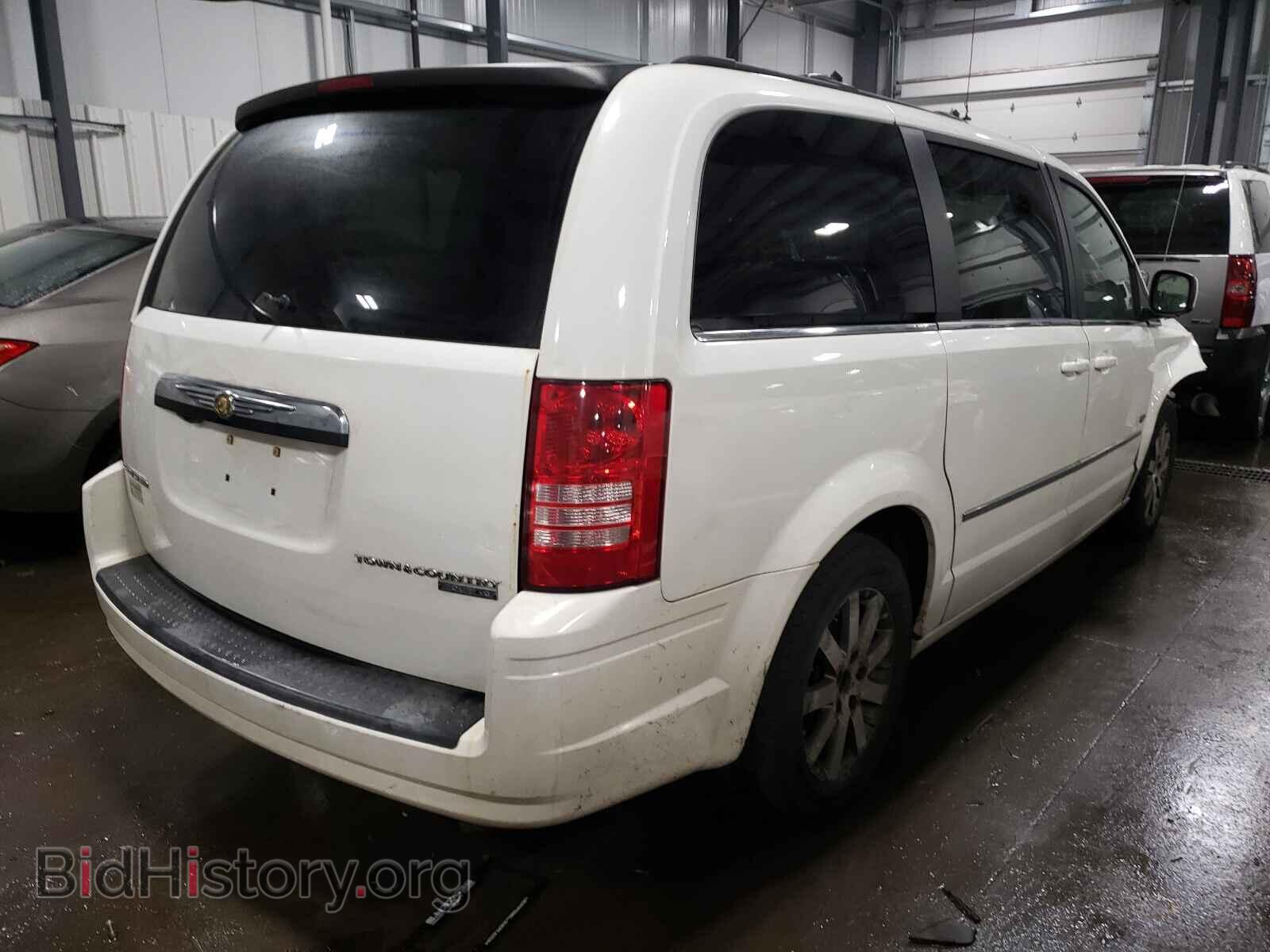2009 CHRYSLER MINIVAN - VIN: 2A8HR541X9R640589 - Фото 4