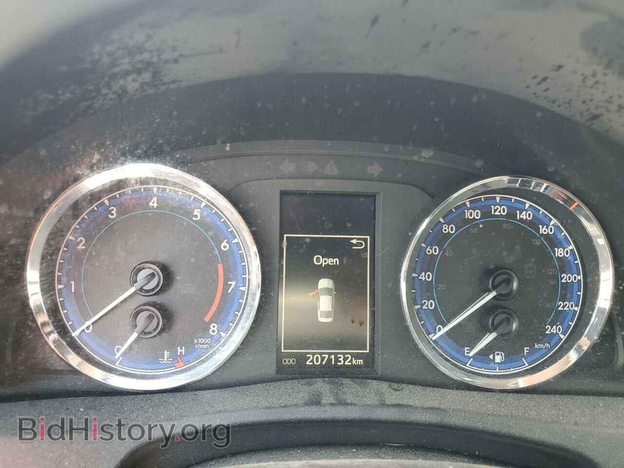 2017 TOYOTA COROLLA - VIN: 2T1BURHE3HC758076 - Фото 9