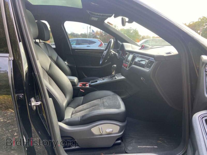 2015 Porsche MACAN (VIN WP1AB2A59FLB56404) — photo 5 of 9