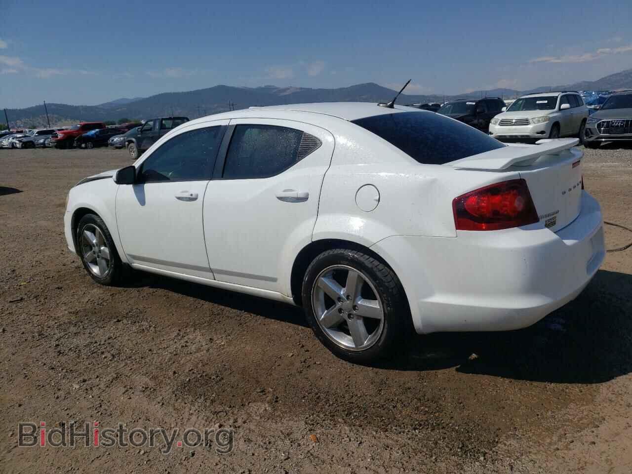 2011 DODGE AVENGER - VIN: 1B3BD2FG4BN549110 - Photo 2