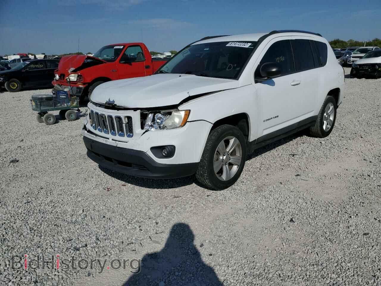 2011 JEEP COMPASS - VIN: 1J4NT1FA2BD241437 - Фото 2