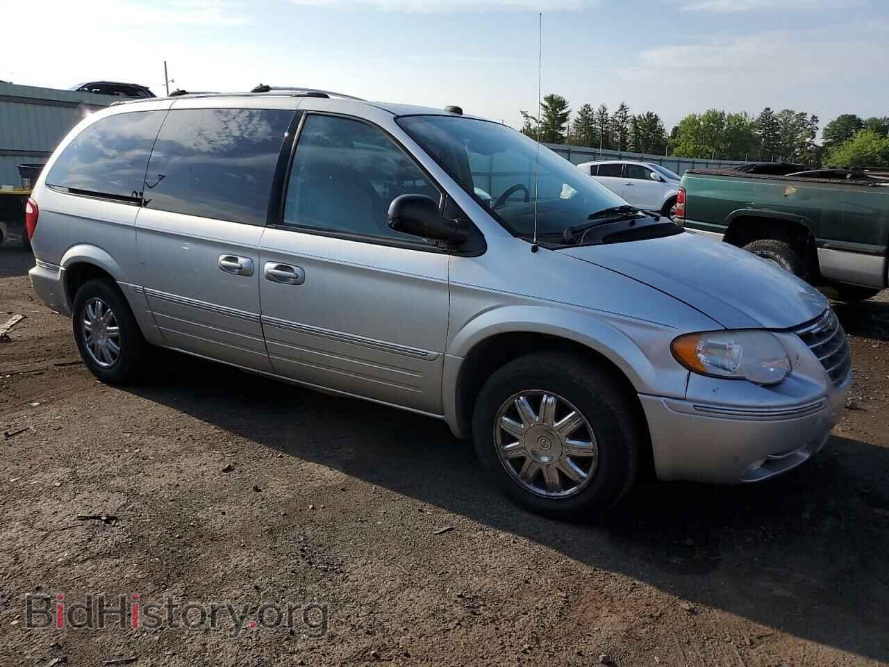 2005 CHRYSLER MINIVAN - VIN: 2C8GP64L35R433342 - Photo 4