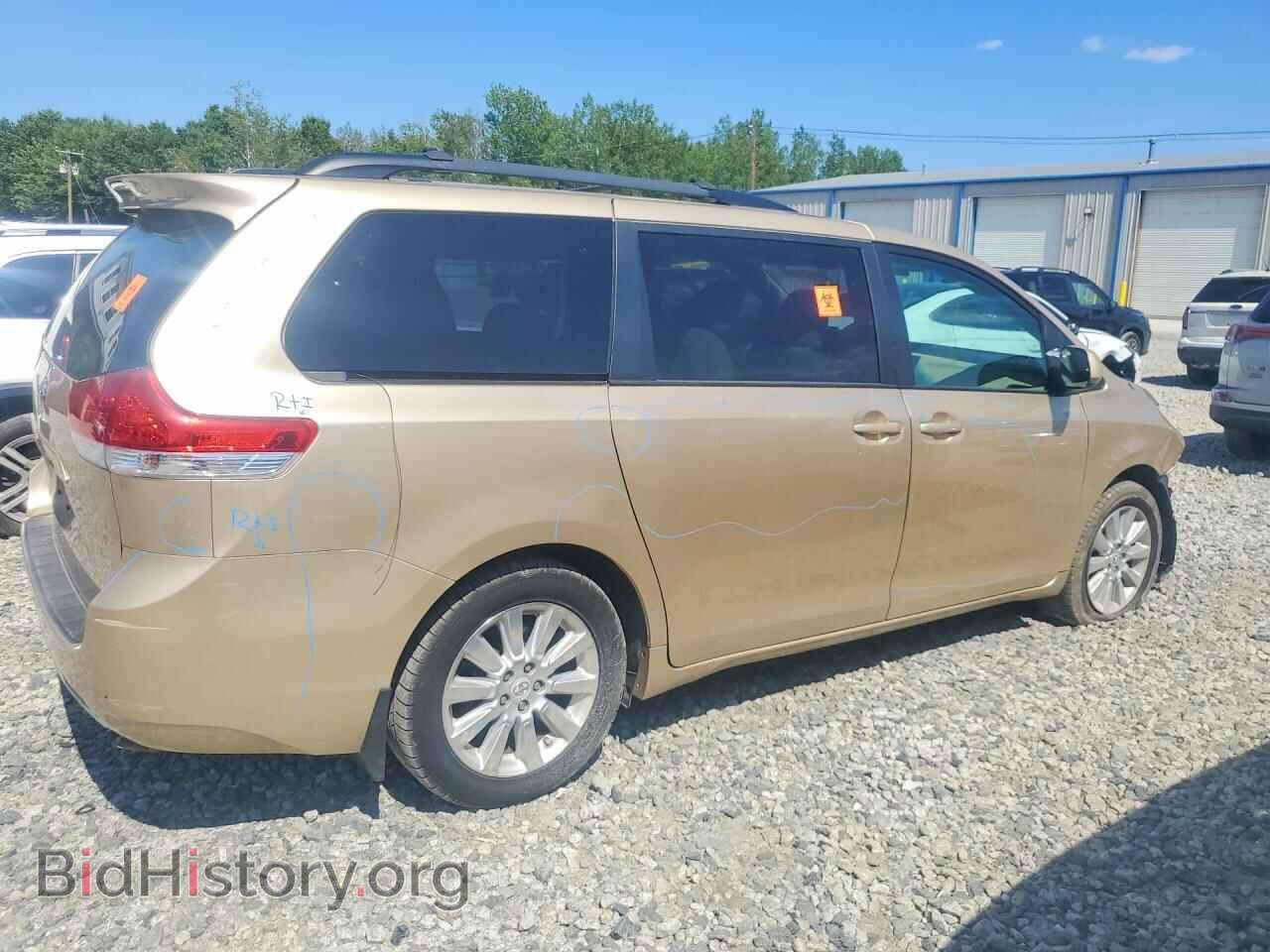 2011 TOYOTA SIENNA - VIN: 5TDJK3DC5BS024637 - Photo 3