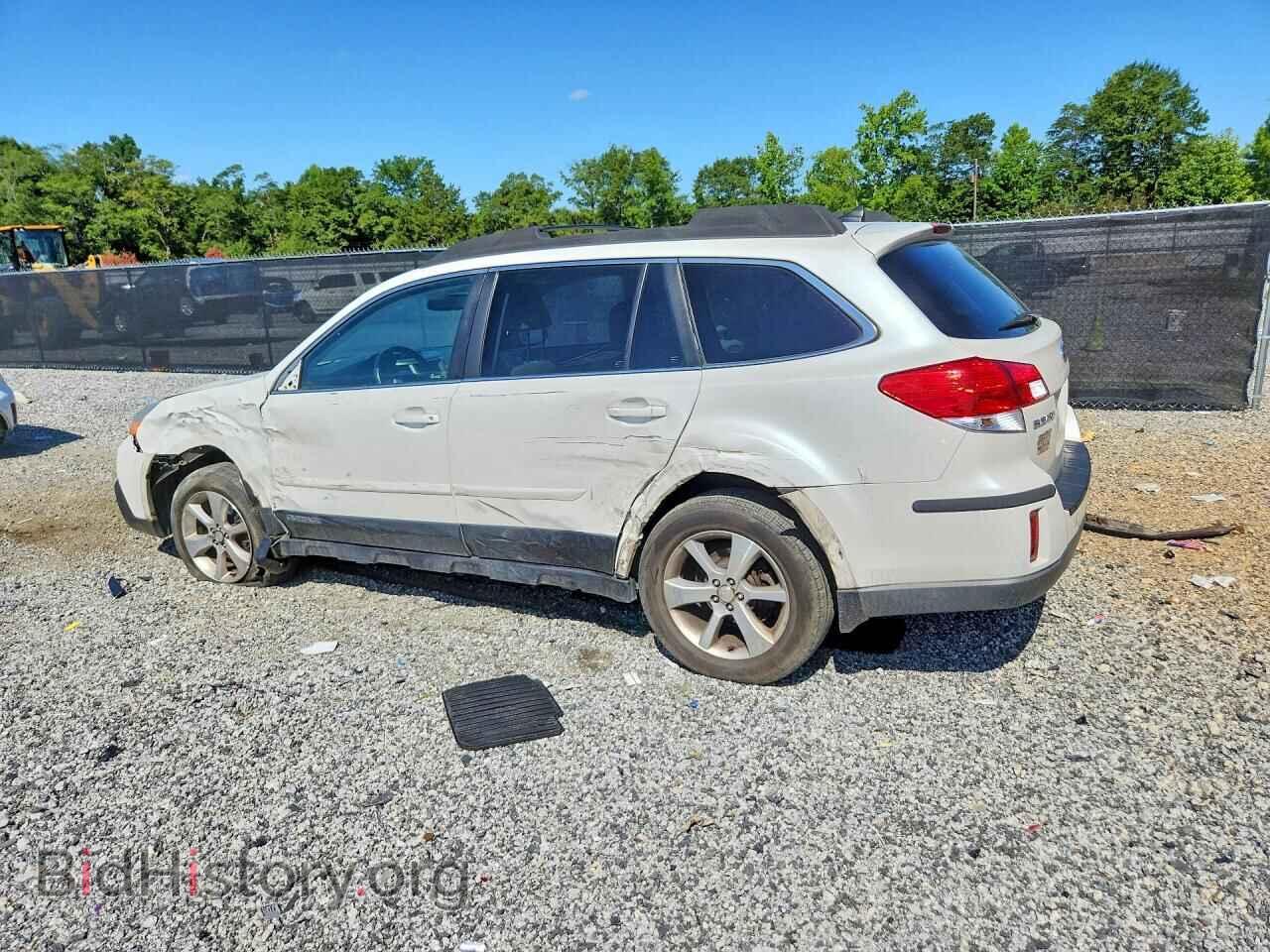 2013 SUBARU OUTBACK - VIN: 4S4BRBPC6D3230653 - Фото 2