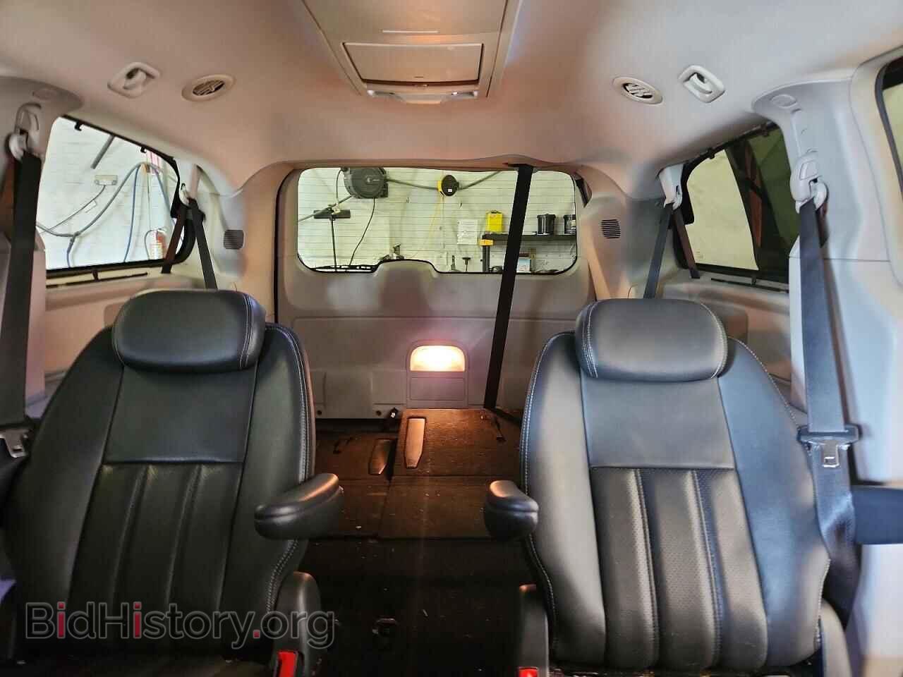 2009 CHRYSLER MINIVAN - VIN: 2A8HR54199R647260 - Фото 10