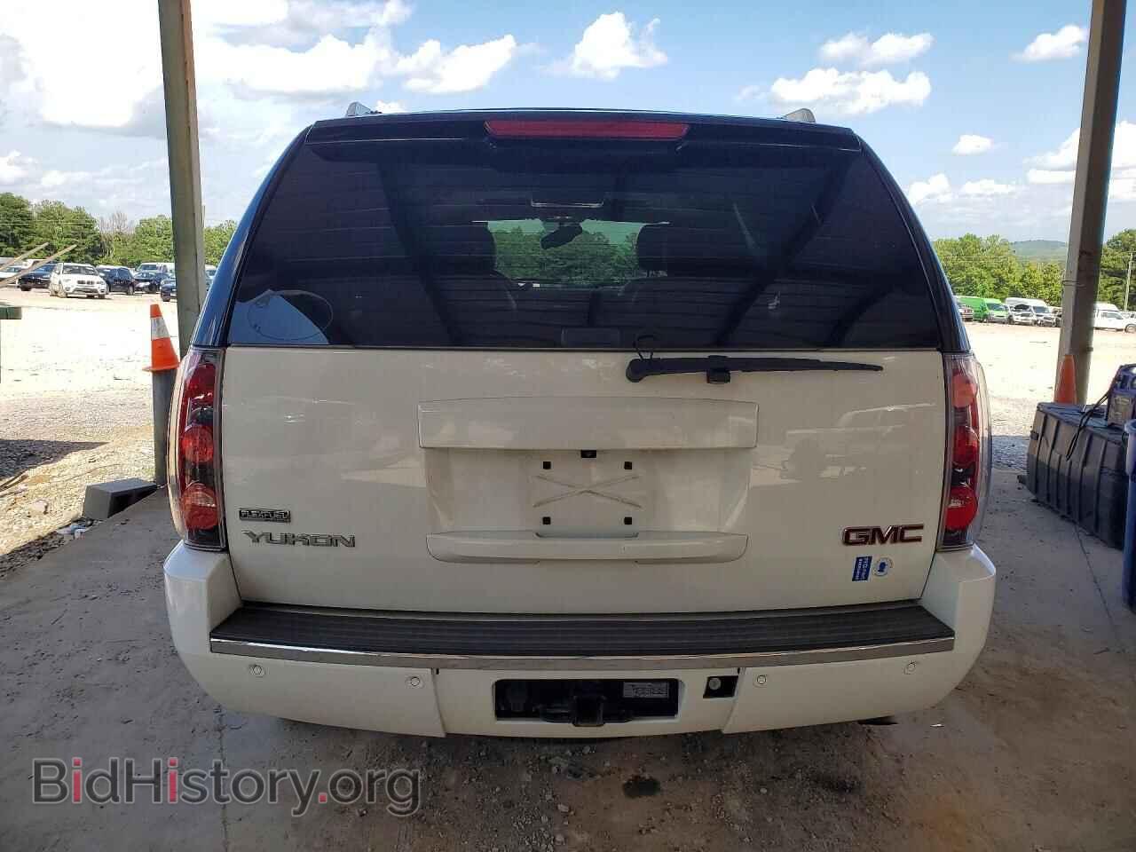 2011 GMC YUKON - VIN: 1GKS2EEF0BR392879 - Photo 6
