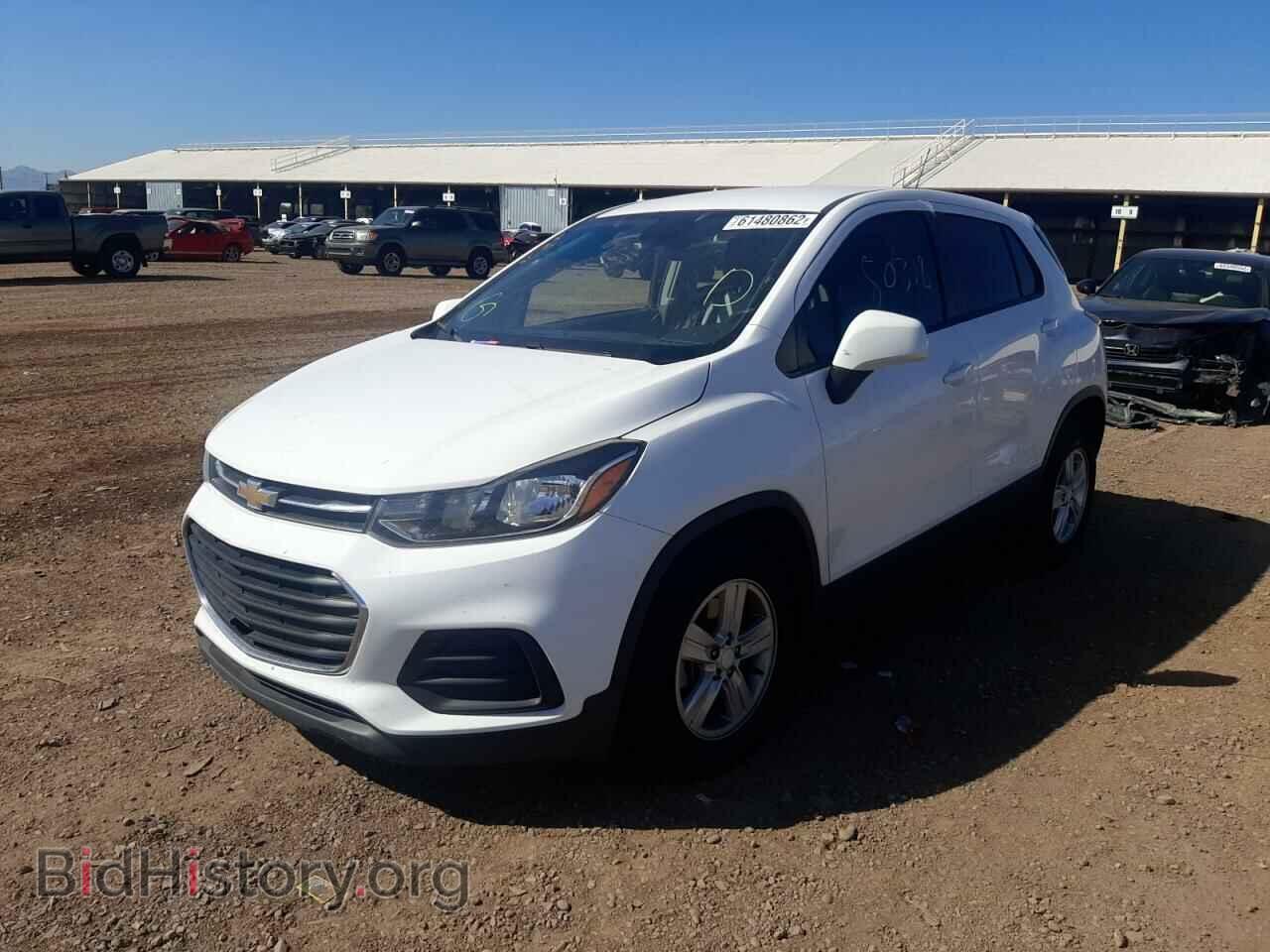 2020 CHEVROLET TRAX - VIN: 3GNCJKSB0LL222816 - Фото 2