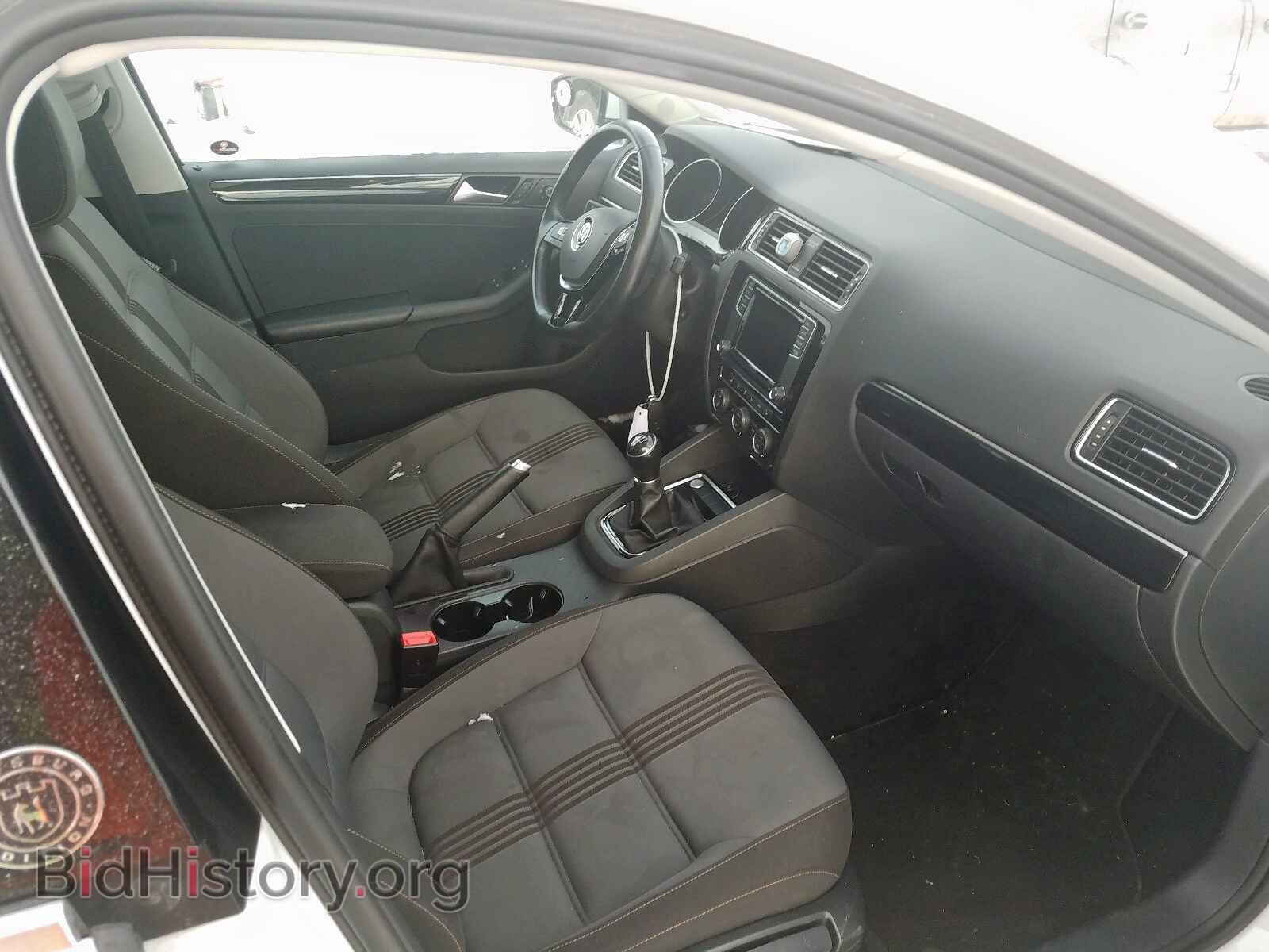 2017 VOLKSWAGEN JETTA - VIN: 3VWB67AJ3HM355161 - Фото 4