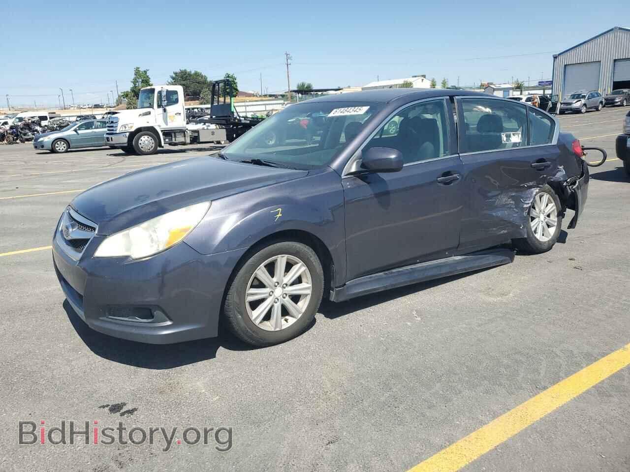 Photo 4S3BMCH64A3220765 - SUBARU LEGACY 2010