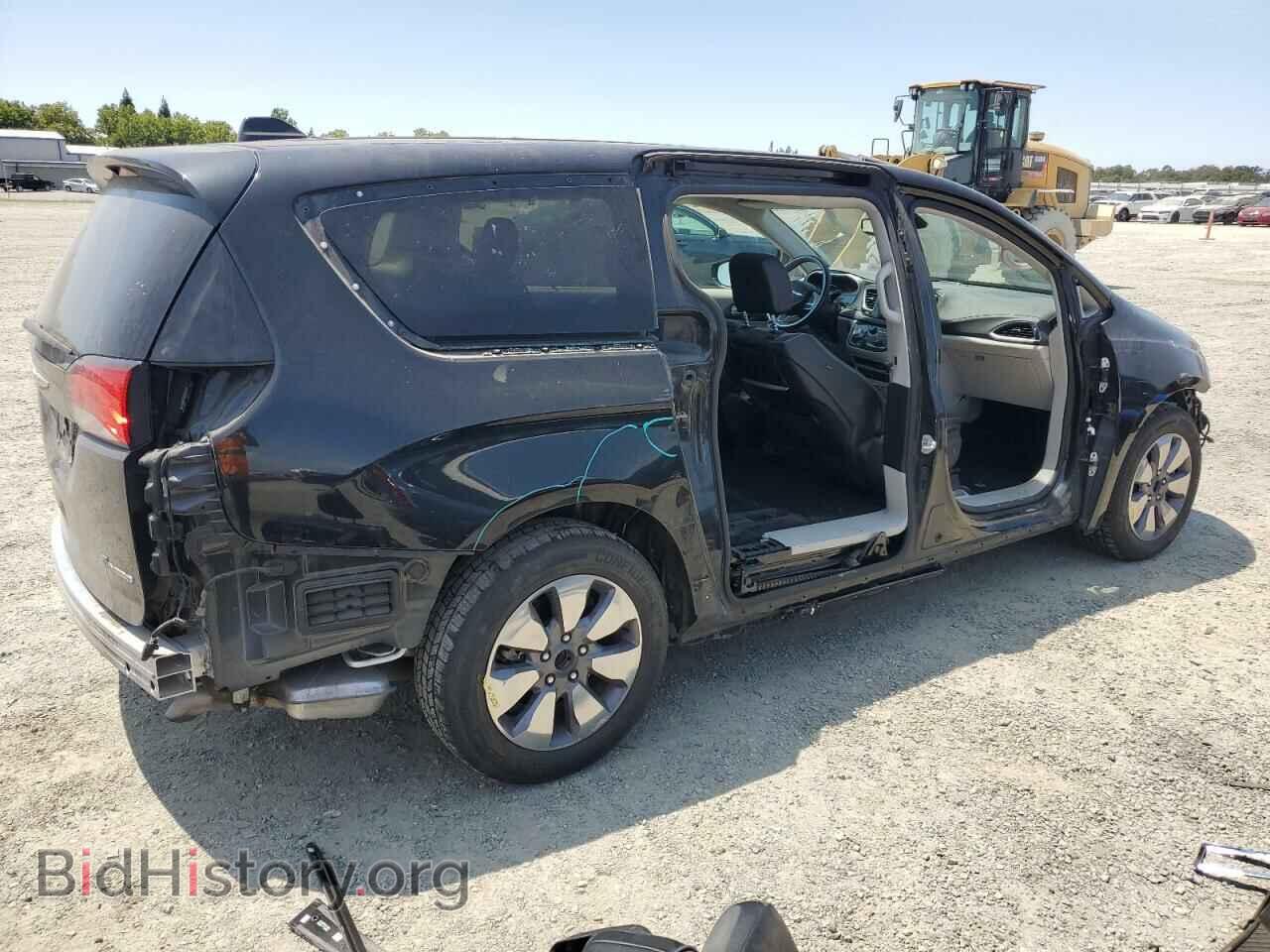 2018 CHRYSLER PACIFICA - VIN: 2C4RC1N73JR358954 - Фото 3