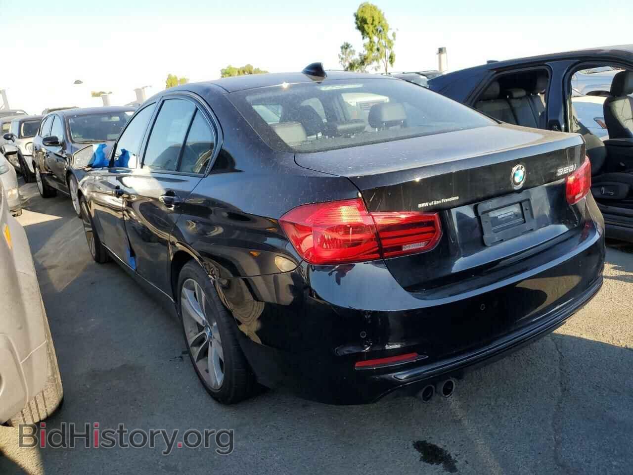 2016 BMW 3 SERIES - VIN: WBA8E9G56GNT87576 - Фото 2