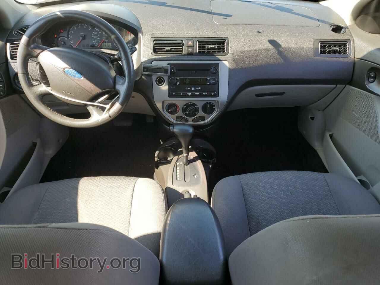 2007 FORD FOCUS - VIN: 1FAFP37N47W234535 - Фото 8