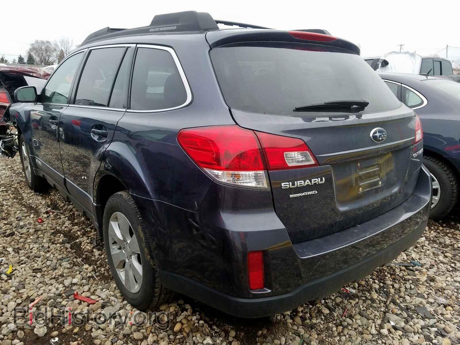 2010 SUBARU OUTBACK - VIN: 4S4BRCCC8A3345472 - Photo 3