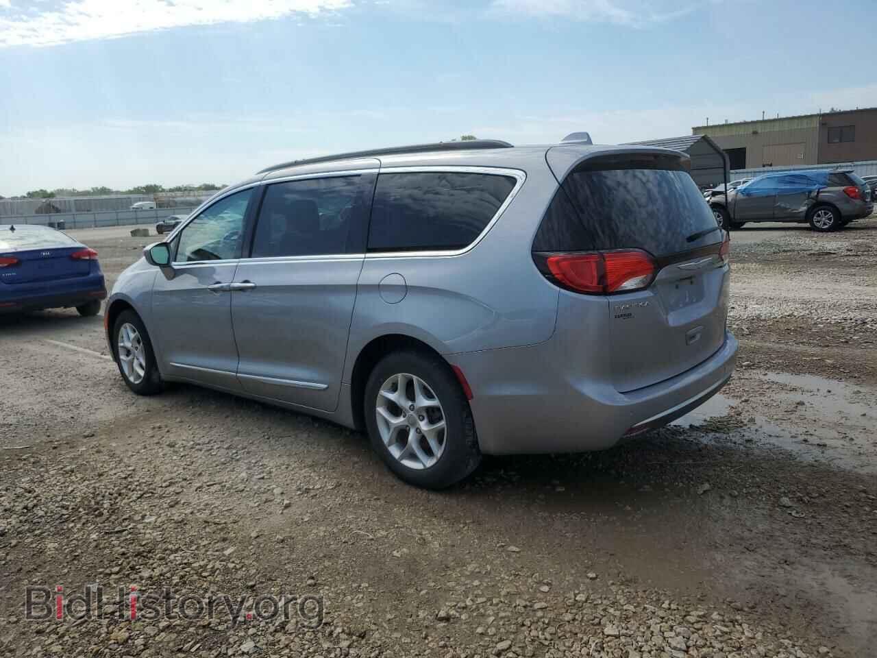 2017 CHRYSLER PACIFICA - VIN: 2C4RC1BG1HR831393 - Фото 2