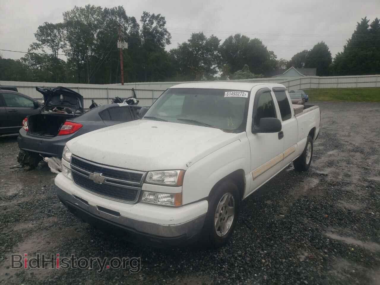 2006 CHEVROLET SILVERADO - VIN: 1GCEC19V06Z215593 - Фото 2