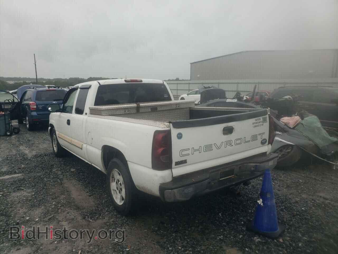 2006 CHEVROLET SILVERADO - VIN: 1GCEC19V06Z215593 - Фото 3