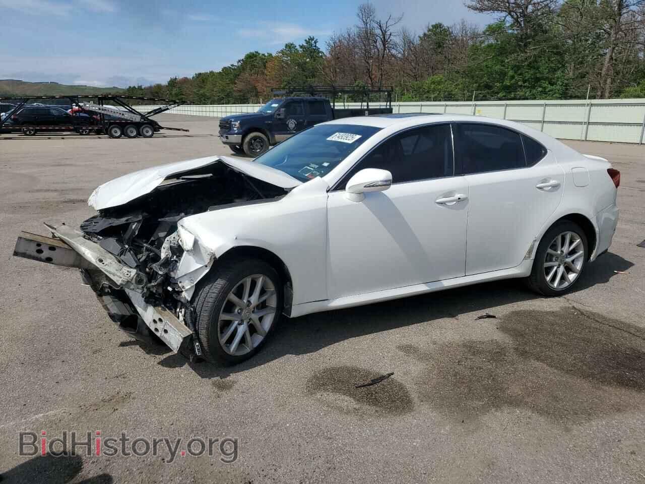 Photo JTHCF5C24B5046196 - LEXUS IS 2011