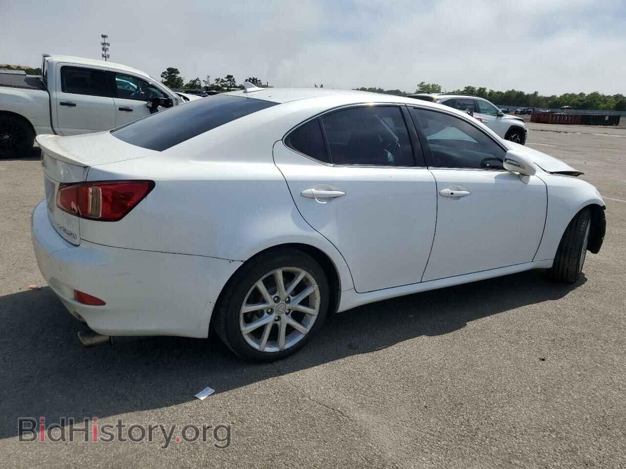 2011 LEXUS IS - VIN: JTHCF5C24B5046196 - Photo 3