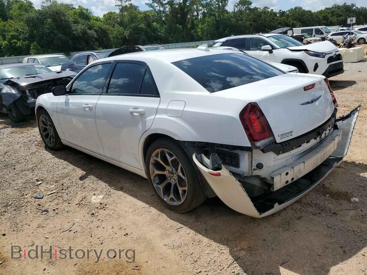2018 CHRYSLER 300 - VIN: 2C3CCAAG3JH302096 - Фото 2