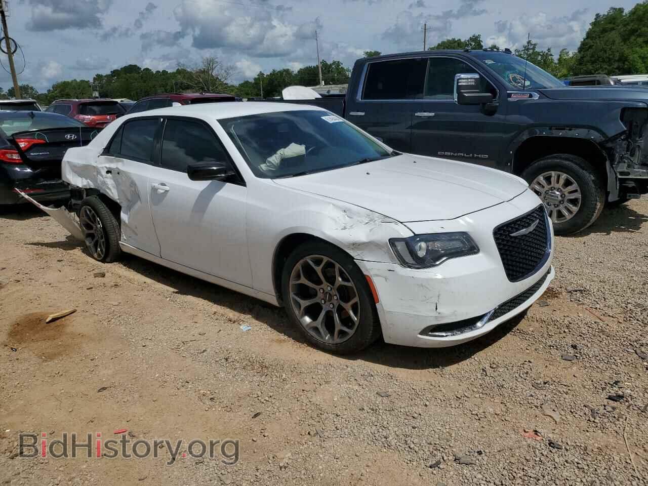 2018 CHRYSLER 300 - VIN: 2C3CCAAG3JH302096 - Фото 4