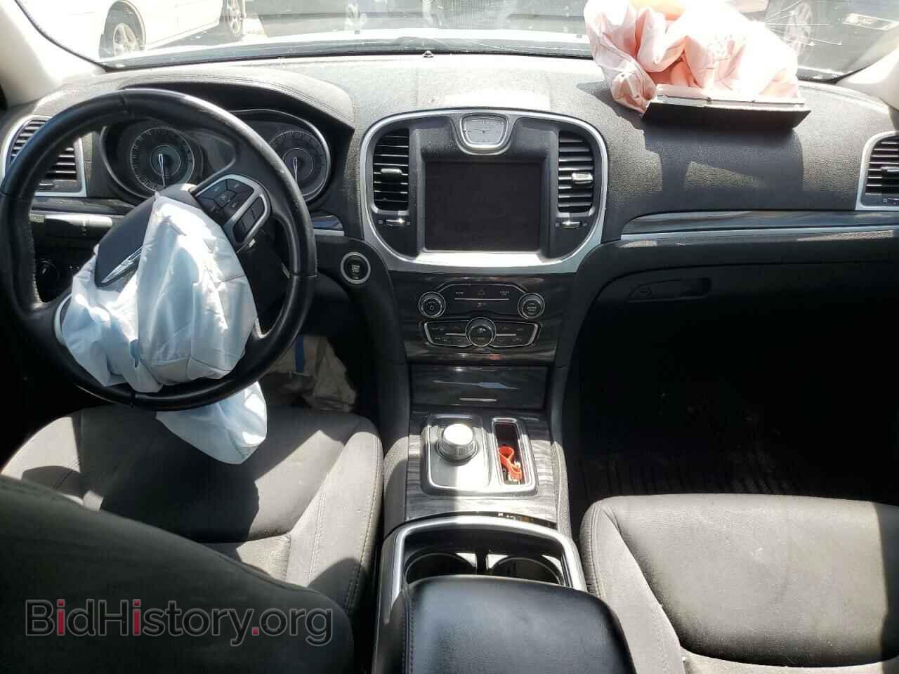 2018 CHRYSLER 300 - VIN: 2C3CCAAG3JH302096 - Фото 8