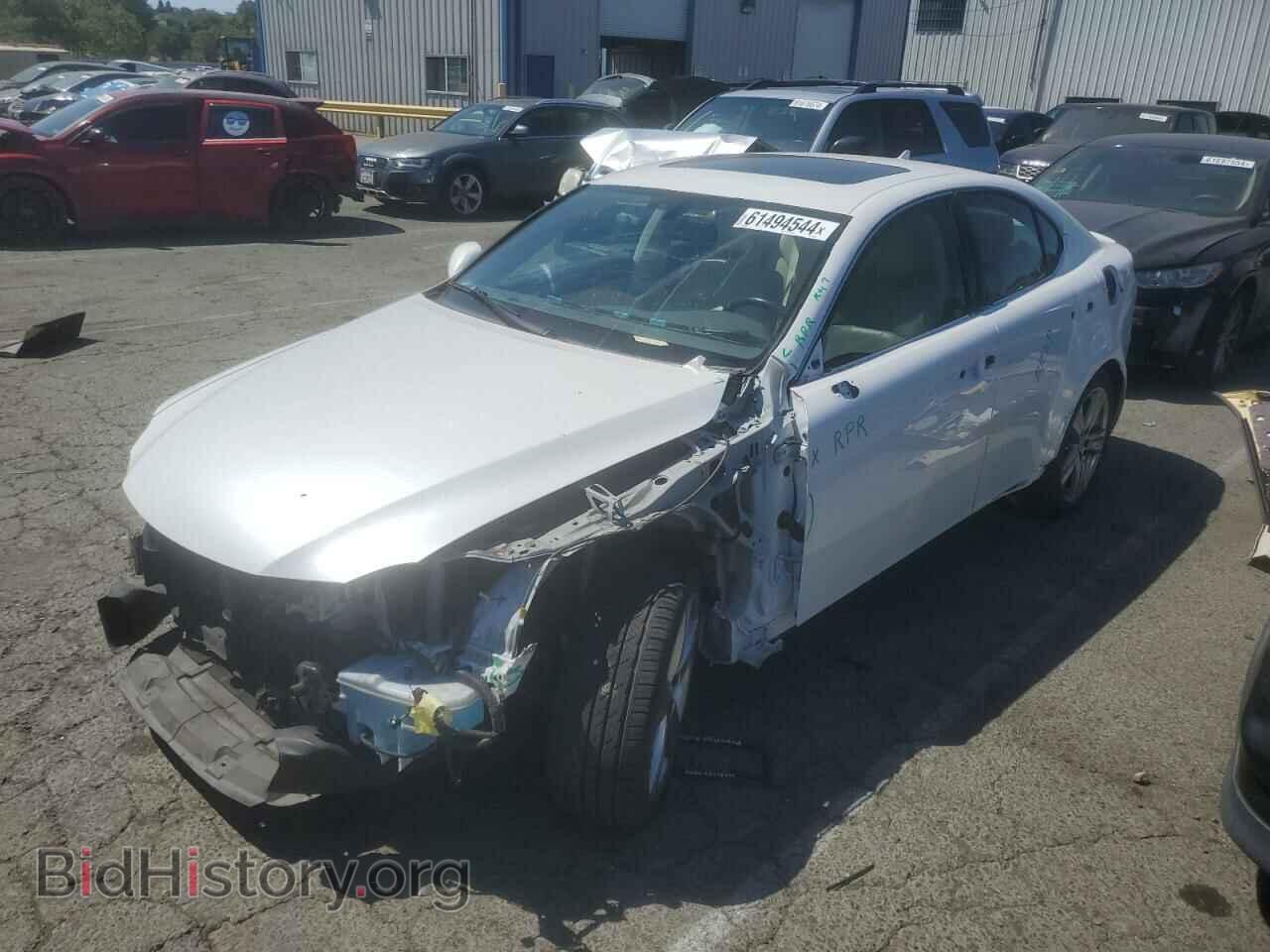 Photo JTHBF5C29B5148332 - LEXUS IS 2011