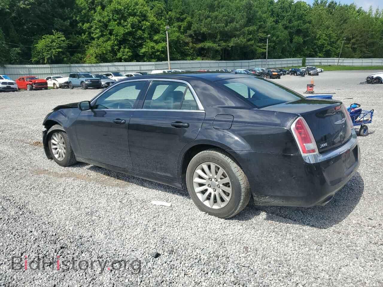 2013 CHRYSLER 300 - VIN: 2C3CCAAG5DH723001 - Фото 2