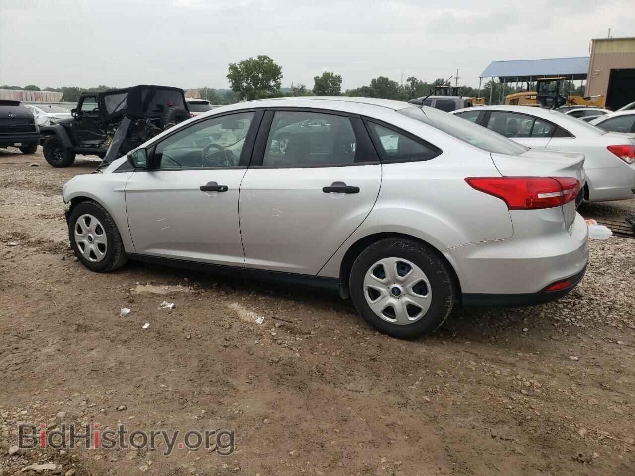 2018 FORD FOCUS - VIN: 1FADP3E24JL204573 - Photo 2